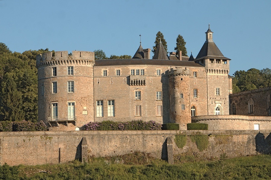 castle-casa travel 1
